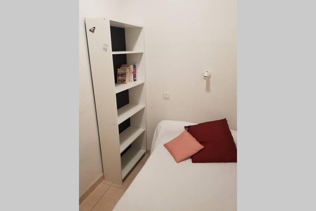 Joli Appartement, Terrasse Plein Sud Roquebrun Екстер'єр фото