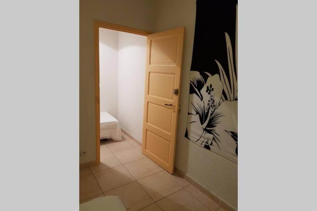 Joli Appartement, Terrasse Plein Sud Roquebrun Екстер'єр фото